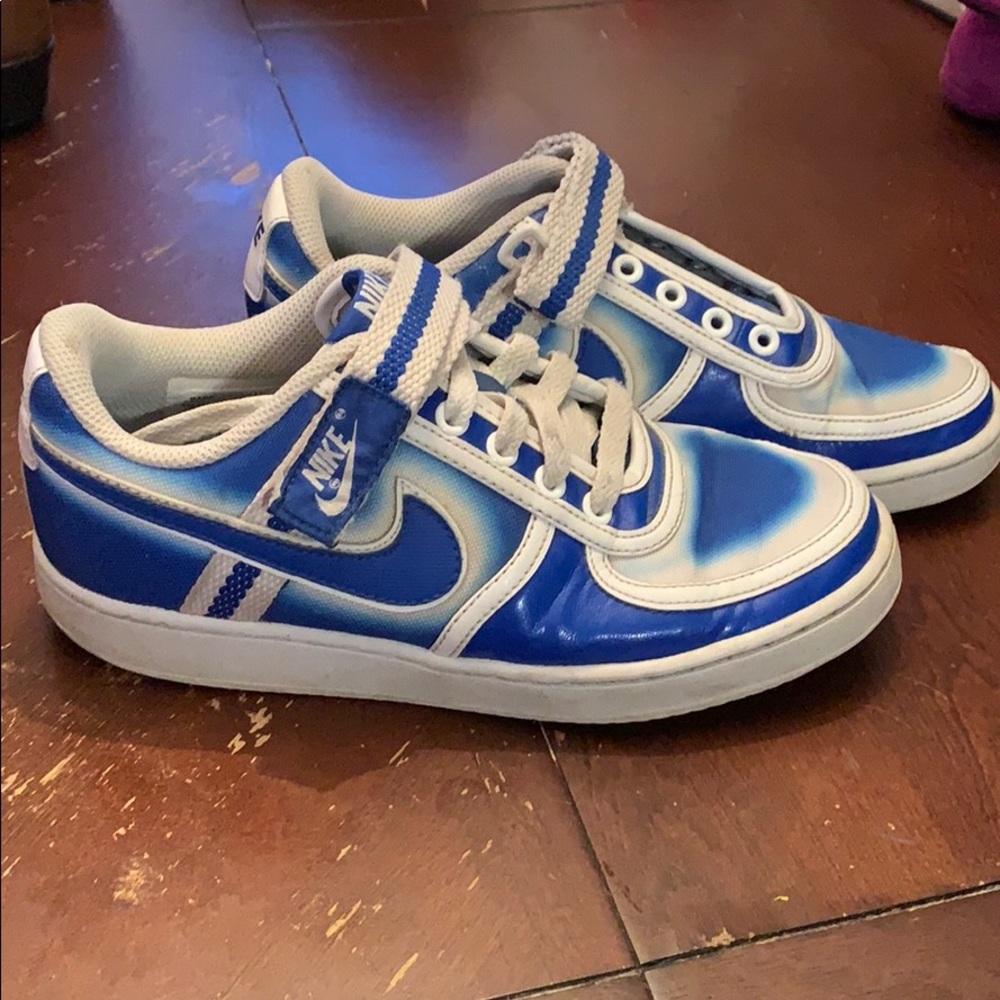 Woman’s nike Air Force shoes